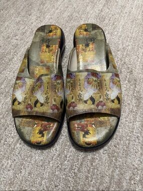 ICON geisha 7M slip ons like new worn once.